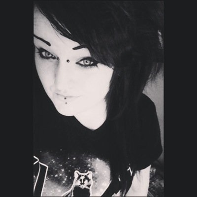 I like girls that like girls.