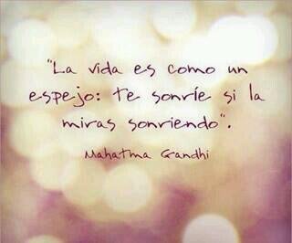 helenhdez04's profile picture. 