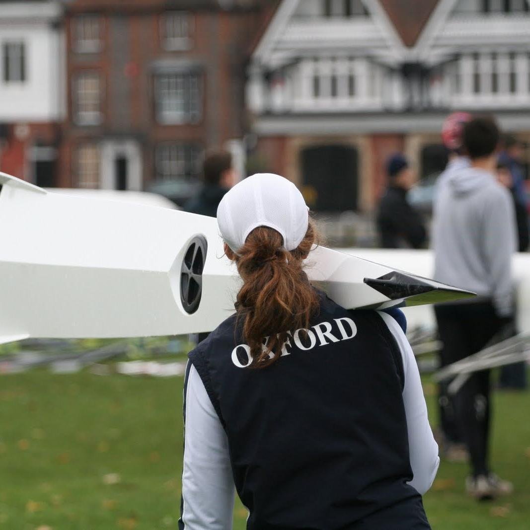 Radiotherapy Researcher, Radiobiologist, 2013 Lwt Dark Blue, Oxford & Queen's U Alum, one-time swimmer, & Auntie