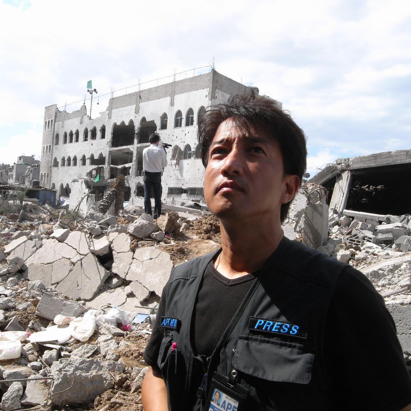 j_masakane's profile picture. 東京都出身 APF東海支局長 リポーターやカメラマンとして取材にも参加(ウクライナ、イスラエル、パレスチナ西岸地区＆ガザ地区など) 座右の銘「真実はひとつしかない」「今 自分は 何を」※具体的な目標や支援に対する感謝の無さ、虚言癖がある者らと活動する徒労感や危険性を払拭できず令和4年末で東日本大震災関連の支援活動を終了