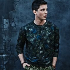 17. Alumno. Adicto al sexo, encerrado aqui para arreglar eso. [Gay]. Propiedad de @Dominique_RPL.