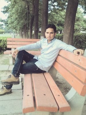 ReepanR's profile picture. Living With Strangth