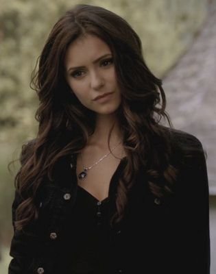 A daughter born of The Evil Queen and A stable boy who's dark magic is stronger than her mother's. #OC #OUAT #Single