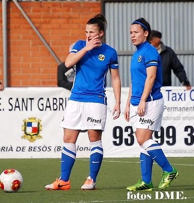 ¿Conoces el fútbol femenino? Síguenos!!