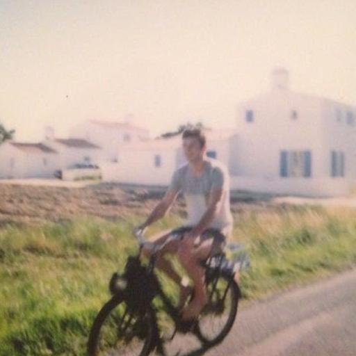 #communication #evenementiel #freelance #outdoor @velotour @ecotrailparis | Ex @iscom @iscomlyon