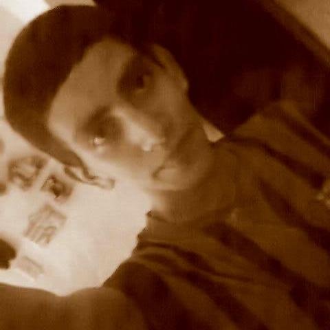 100% cristiano evangelico
Me gusta la musica, jugar futbol, soy divertido, alegre y estar con esa persona q te agrade