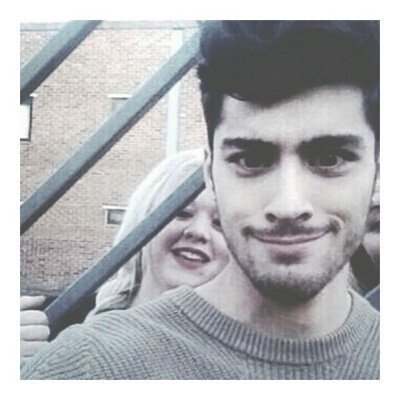 I FOLLOW YOU SO FOLLOW @pezzlinson AND RT THIS PLEASE https://t.co/QcWdk5ylkv