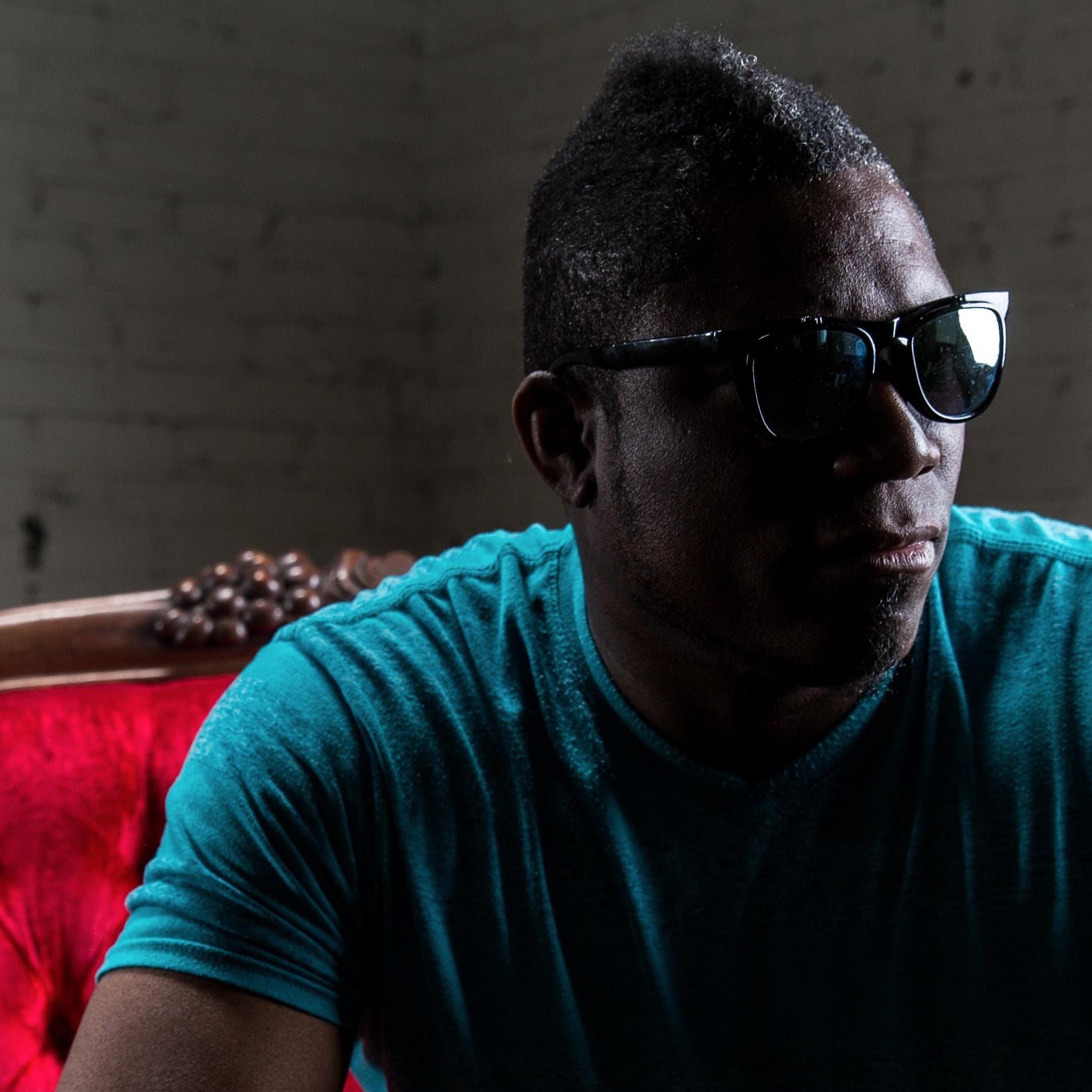 Reggae Hip Hop Artist, Video Producer, Speaker, CEO #zandoleemedia.