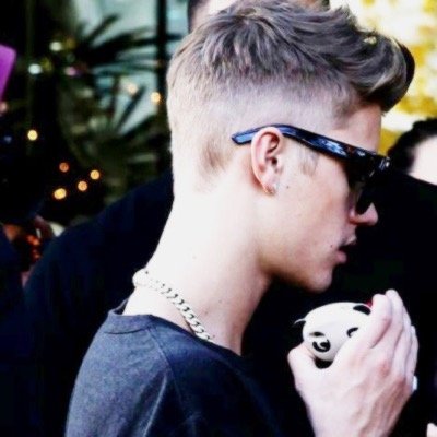 This is a free follow! No need to follow back but please go follow @olafbiebs she will follow back! thank you!