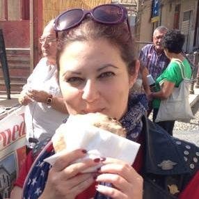 MorganaRob's profile picture. Prima devo mettere un po' di ordine... tra i libri, le immagini, i biglietti scaduti e qualche film di troppo #vitadaeditor