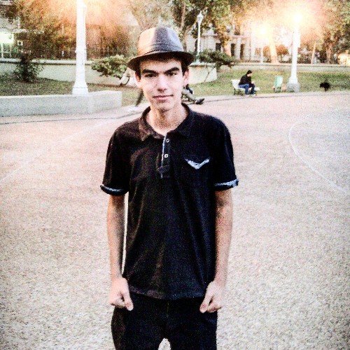 cardi_17's profile picture. 