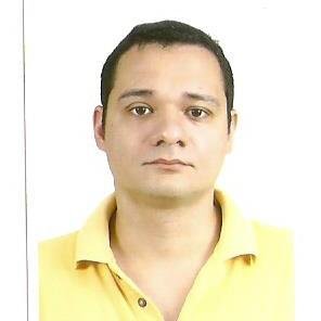 PHP Developer. Software engineer. I built apps with JavaScript. Freelancer programmer