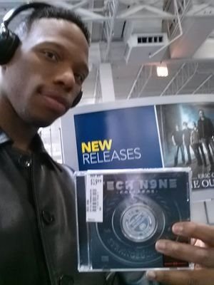 my name is Julius love stragemusic huge fan hope I get to see tech n9ne one day music is my life.