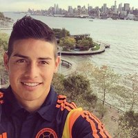Xaiane ✌ (@putsjames) 's Twitter Profile