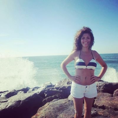 Soccer Player, Forward #10. Instagram: sammdomingues