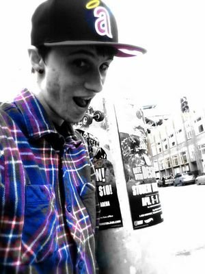 I am 30 and here are my random thoughts and ideas #Sports #VideoGames #Beer #Budtending #Cannabis #LightGloving #Shuffling #PNW #Oregon 🎮 PS5: StrawGaryBlunts