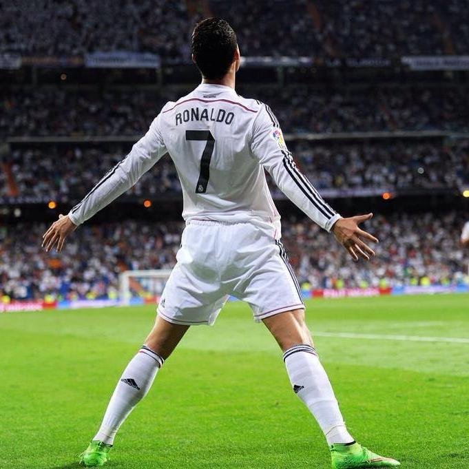 Los únicos reyes, los que mandamos en la capital y en todo el mundo, una religión con mucha historia, el Real Madrid.