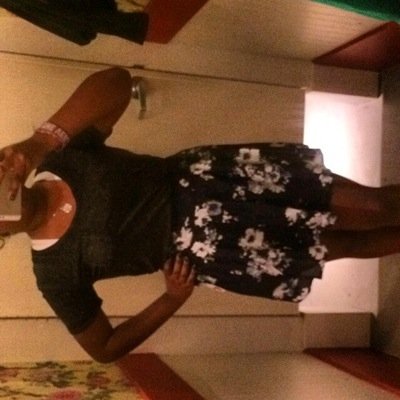 Sarahthomas4949's profile picture. a bit of a lunatic with a slight obsession with bands