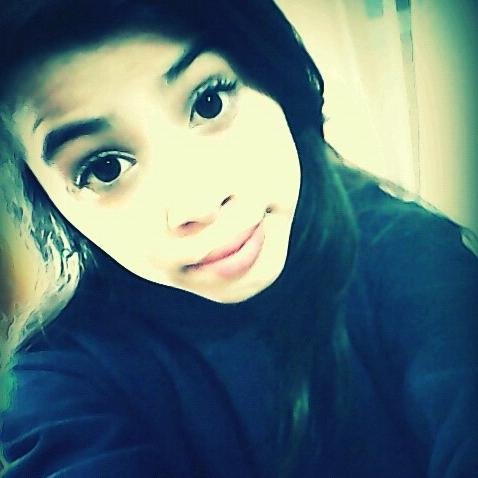 Vitoria Amanda  :3 Gosto de todo tipo de musica menos funk !! 13 anos solteira etc :33 face https://t.co/PNI6Xdyakr