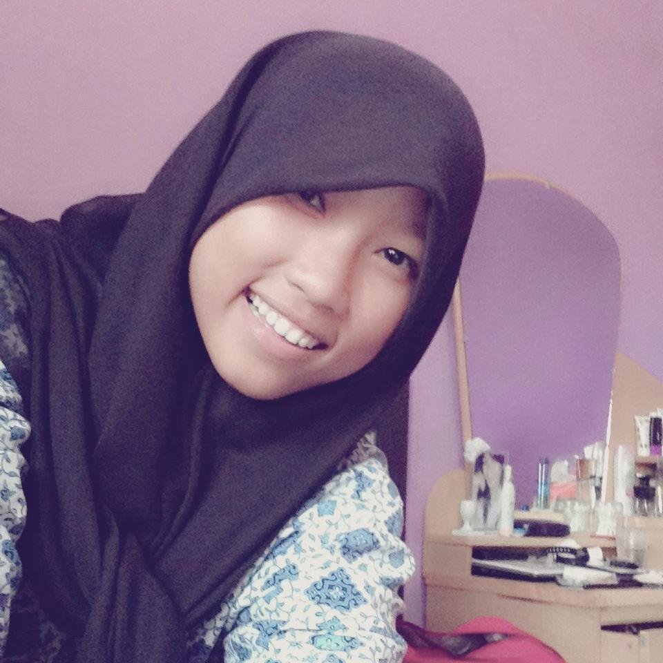 Komalas13997026's profile picture. simple dan pasti aja :)|nickname mala | don't be sad Allah is with us :) | mention for follback :)