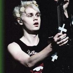 Mike El A.P De Todas Ahre Bueno Yo Soy Otra #GordaFan♥ Y Bueno 5SOS The Reason Of My Life... ♥GORDON♥