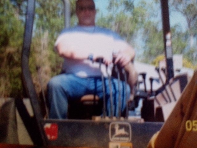 timm_robert's profile picture. nutcase.