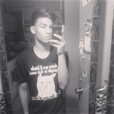 Josuerobles20's profile picture. Just a Boy Immature.                                                           | (• ◡•)|/\(❍ᴥ❍ʋ)