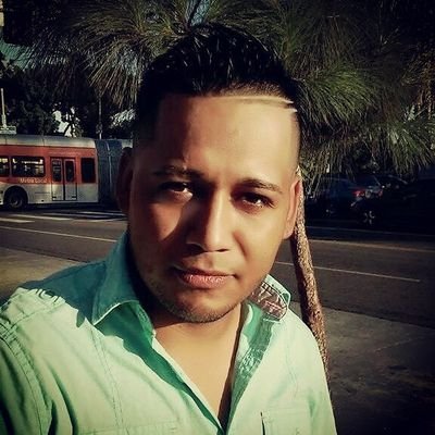 soy simplemente un ser humano ke ama la musica