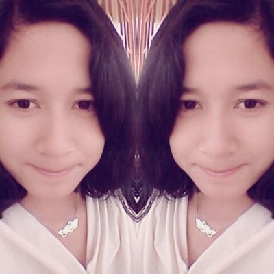 mencari cinta dan kasih sayang :) ({}) , penikmat nasi goreng 
Pin  : 512a46c2 IG : rada_sari