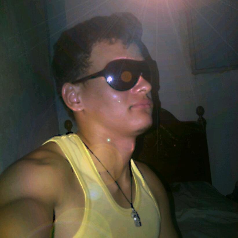 yo soy el cazanova babys  que se queda con todas por mi forma de ser y de pensar para todos I are shadow.y 3:)♋ IT♋