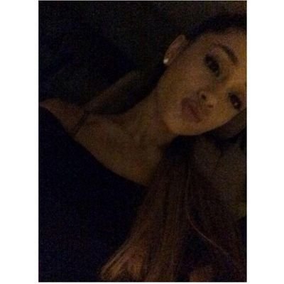 Ariana Grande's my queen. I love you Ariana Grande. Follow me ♥ Follow me Ariana Grande is my dream, please ♥