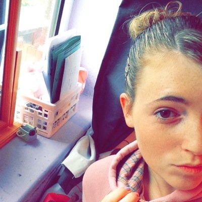 BadbyChloe's profile picture. 18 & Taken