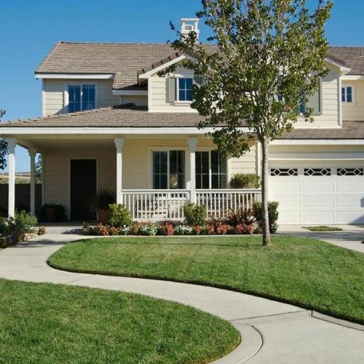 We are Buyers Agents with a focus on buying Bank owned homes.