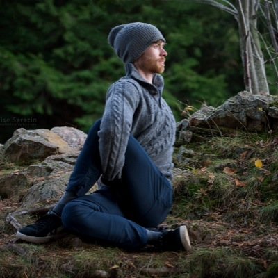 #yoga teacher and movement educator.  Pain hunter destoyer.  Like outside. Dislike swimming with dolphins... it's just too weird.  Let's make the world better!