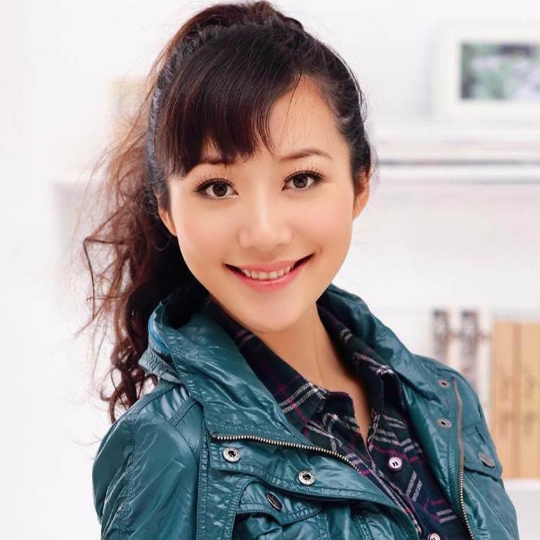 ac002b's profile picture. 