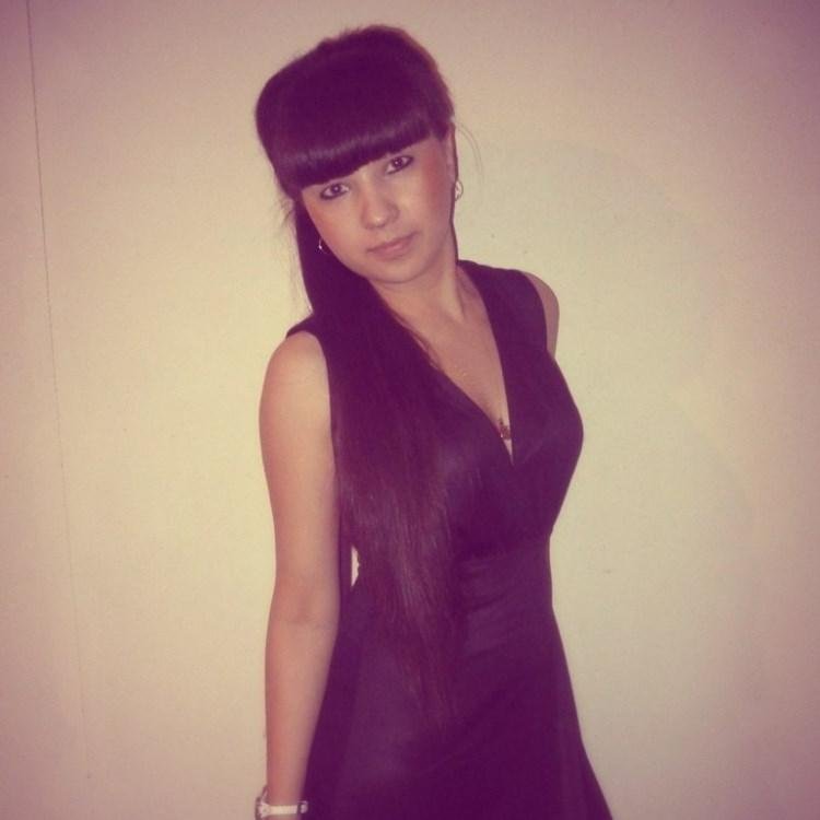 Melanie9302's profile picture. hey ich bin melli und jetzt auch auf twitter! könnt euch ja mal melden, bin auf http://t.co/Wre52dLmol  mein nick ist dort wynna! =)))