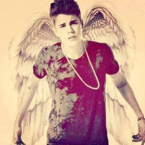 If i had to chose between breathing and loving you i would use my last breath to say I LOVE YOU JUSTIN♥♥ JUSTIN=LIFE:')