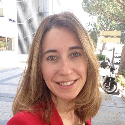 Licenciada en Economía, trabajo actualmente como directora de comunicación y Relaciones Públicas. Siempre aprendiendo cosas nuevas.