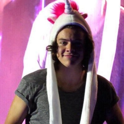 harry's smile is the best thing I ever seen !