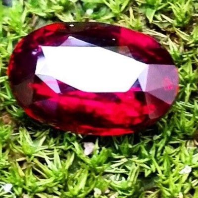 Gem minor. Specialist in Sri Lankan Natural gems 宝石#bluesapphire #Ruby # Contact us on +94779512792