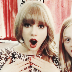 ♡ —I used to be normal, but then I discovered Taylor Swift —♡