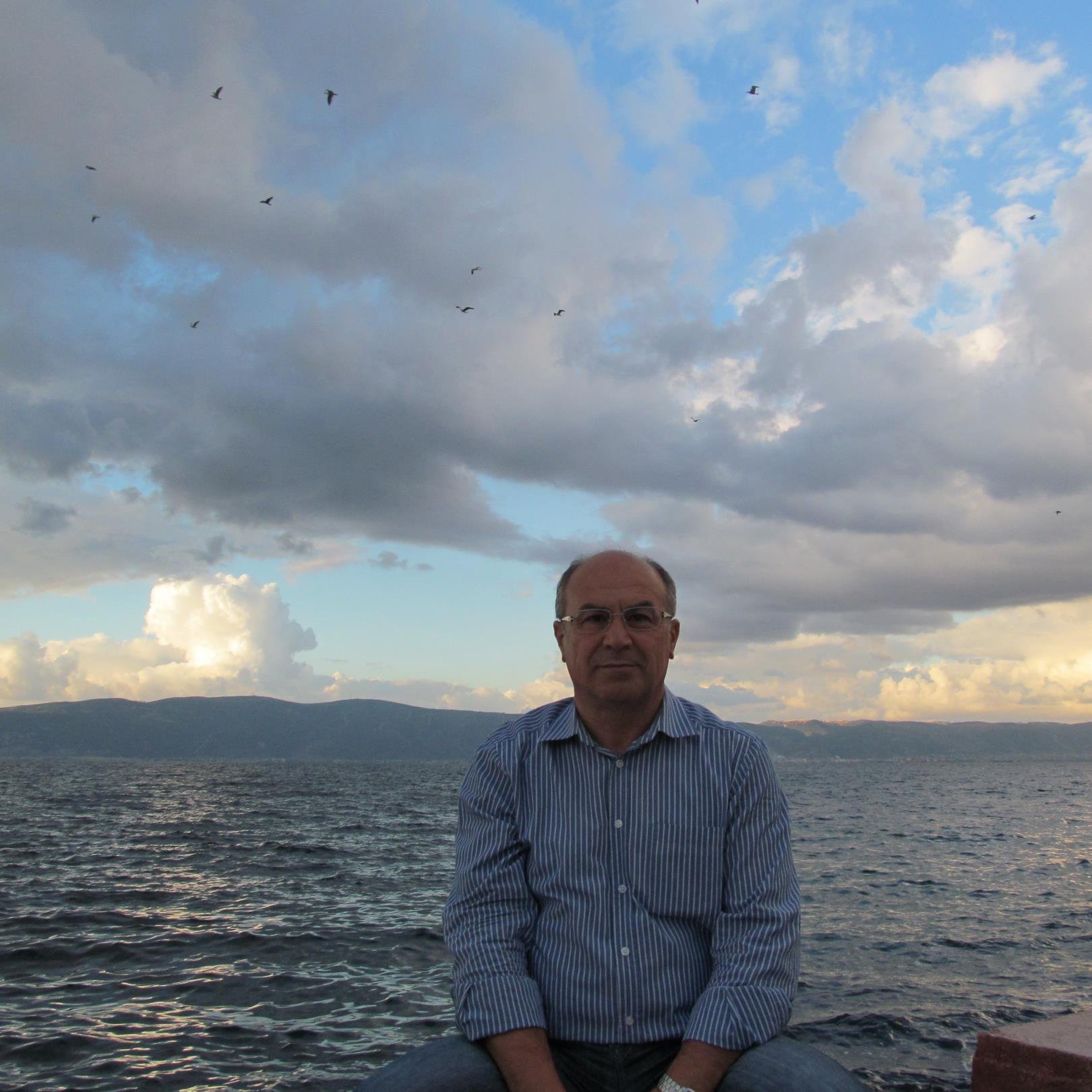 Vatanını en çok seven görevini en iyi yapandır.