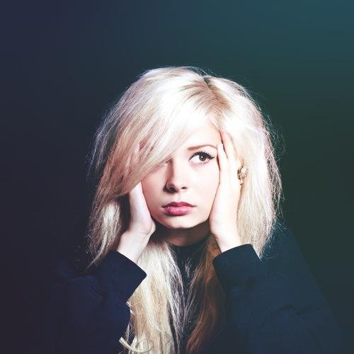 Nesbians. Enamoradas de @ninanesbitt y su voz de ángel. Amor eterno a Juanma y Trigo. Nina sonó en Euroclub el |24.06.2013|.         {23.06.2013} Nina tweet us
