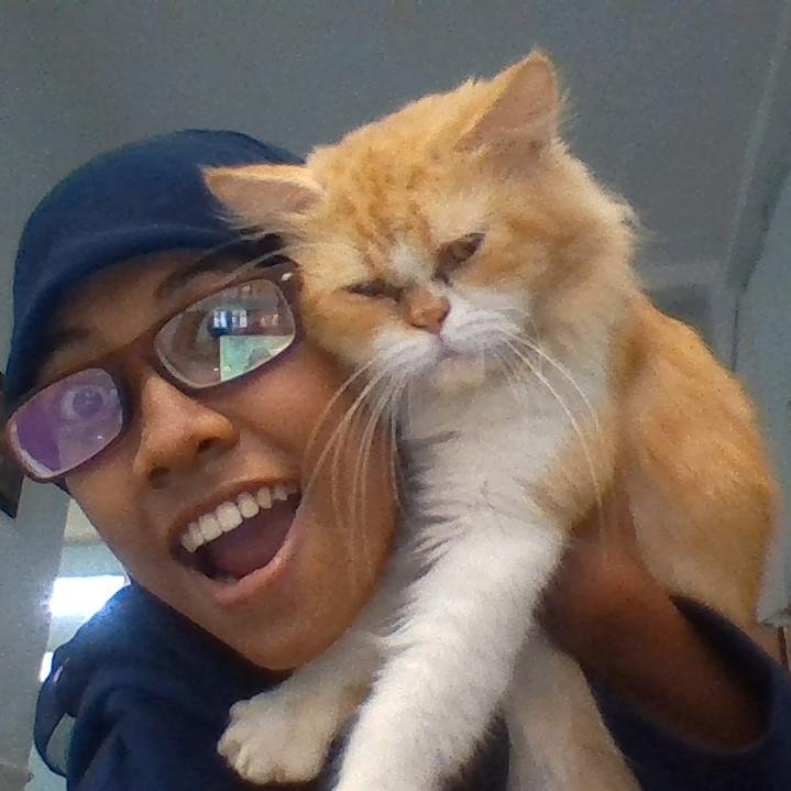 orang mau bicara apapun terhadapku
aku tetap tenang
sebab aku tidak dihidupi oleh mereka