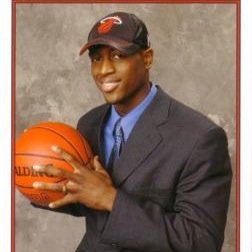 ☆NBA大好き大学生☆DwyaneWadeの大ファンで、親戚がWadeのメイクしたことが…？マニアックにNBA知ってるつもりです♪相互フォローお願いします♪#NBA