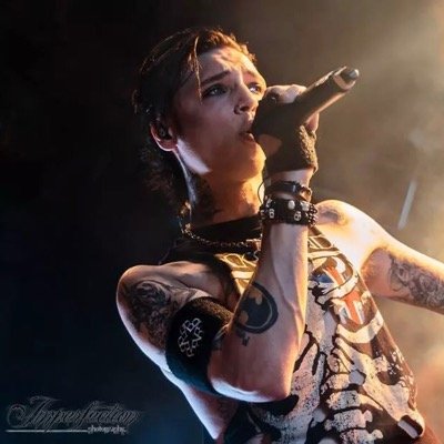 Emma Boorman- 25 years young & Striving for the best in life!! Live music photographer- Imperfection Photography, Based in Leeds, UK
