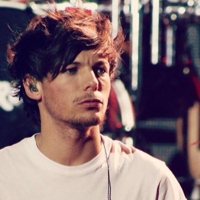 MARATONA VOTE #EMABiggestFans1D 
SIGAM @lovatoburning ELA SEGUE TODOS DE VOLTA
