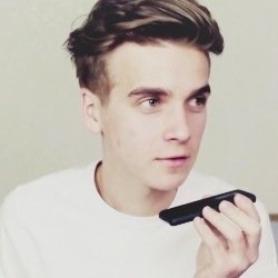 if joe sugg follows you so do i bc i wanna see what his tl looks like