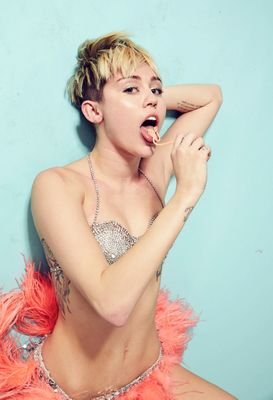 ~Miley Ray Cyrus~ Fans page