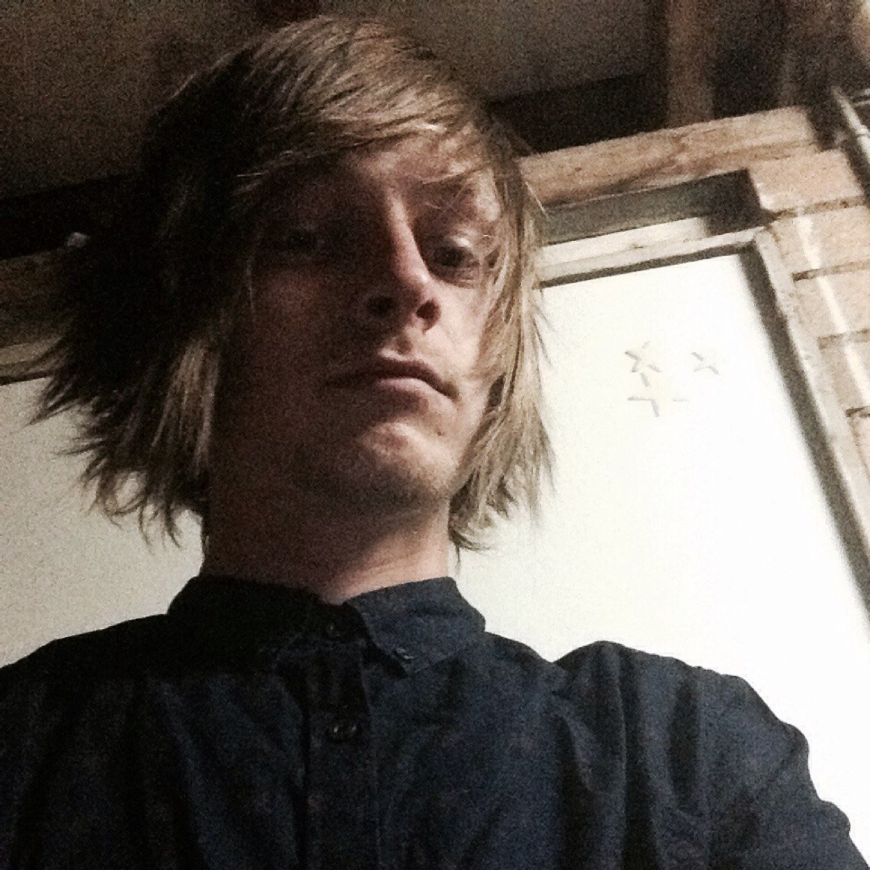 I make stuff and put it on Sound Cloud, Check it! GLITCHELL

Facebook- http://t.co/og0xgeGUsJ